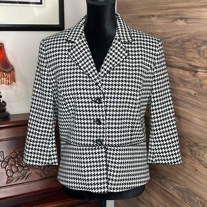 Worthington Black & White Houndstooth Cropped Blazer